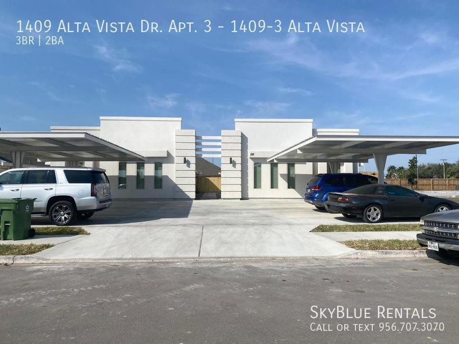 1409 Alta Vista Dr in Progreso Lakes, TX - Building Photo