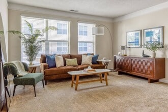 Kenyon Square Apartments in Westerville, OH - Foto de edificio - Building Photo