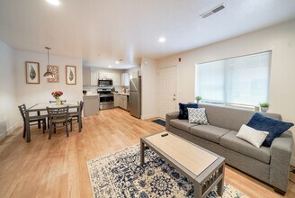 Summerwood in Orem, UT - Building Photo - Building Photo