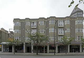 Kerrisdale Place in Vancouver, BC - Building Photo - Building Photo