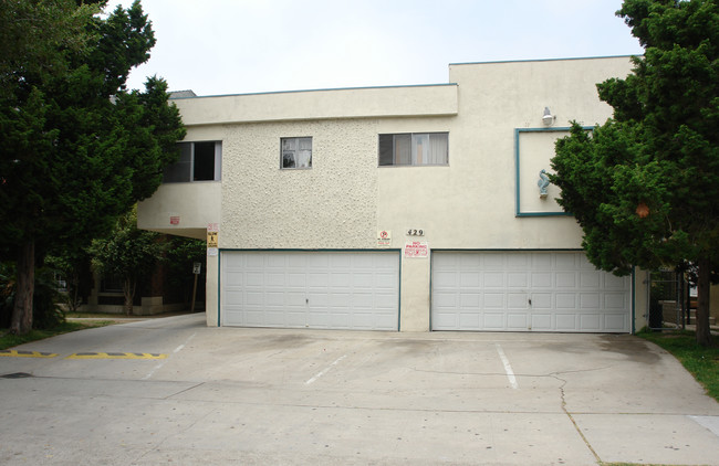 429 Riverdale Dr in Glendale, CA - Building Photo - Building Photo