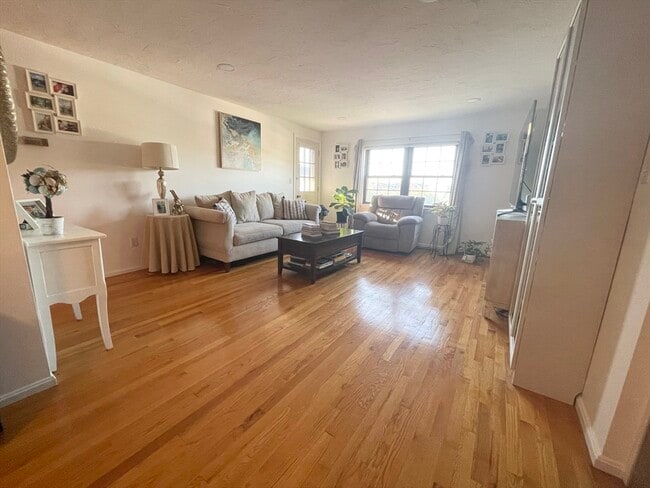 90 Neponset St in Canton, MA - Building Photo - Building Photo
