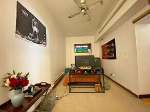 1054 W Cornelia Ave in Chicago, IL - Building Photo - Building Photo