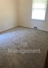 2555 W Laskey Rd in Toledo, OH - Building Photo - Building Photo