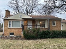 83 S Lynhurst Dr in Indianapolis, IN - Building Photo