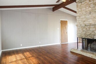 1416 Cardinal Hill Dr in Austin, TX - Building Photo - Building Photo