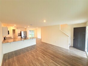 733 James Ct in Poinciana, FL - Building Photo - Building Photo