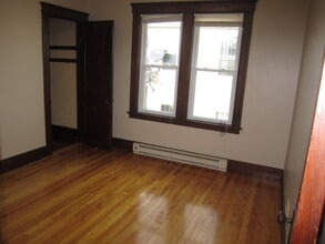 216 Ingleside Ave, Unit #2 in Worcester, MA - Building Photo - Building Photo