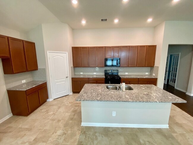 5914 River Timber Trl