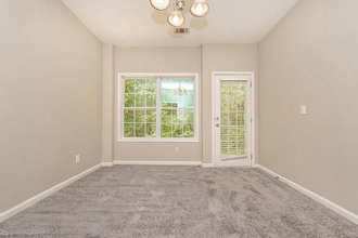 225 Riverbend Dr in Covington, GA - Building Photo - Building Photo