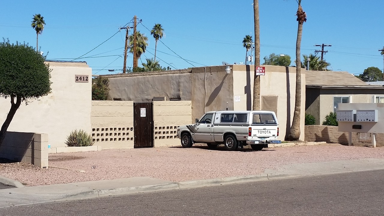 24 Monroes in Phoenix, AZ - Foto de edificio