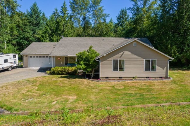 130 Kimberlund Ln in Chehalis, WA - Foto de edificio - Building Photo