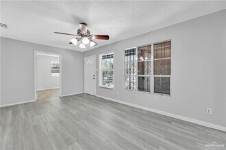 17 S 26th St in McAllen, TX - Building Photo - Building Photo