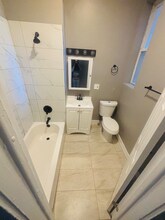 7152 S Emerald Ave in Chicago, IL - Building Photo - Building Photo