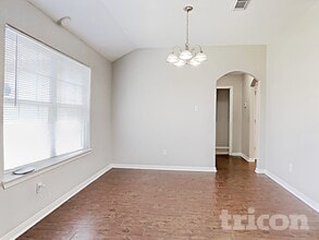 220 Kellyn Ct in Conroe, TX - Building Photo - Building Photo