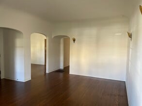 854 19th St, Unit 854 in Santa Monica, CA - Building Photo - Building Photo