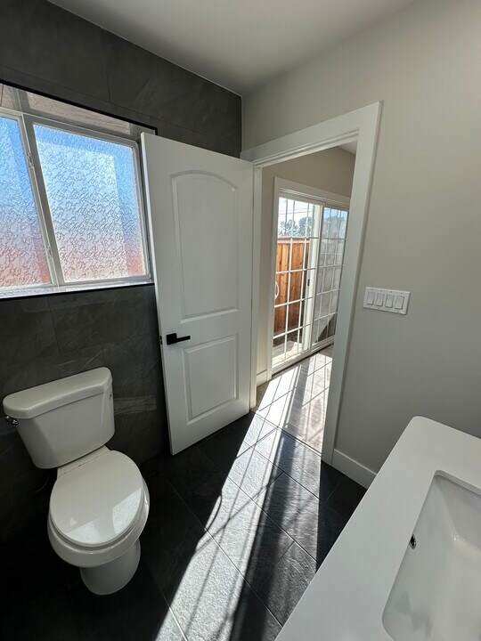 4231 Davis St in Santa Clara, CA - Building Photo