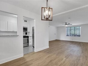 1174 Briarcliff Rd NE, Unit 1 in Atlanta, GA - Foto de edificio - Building Photo