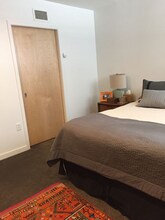 161 Saint Paul St, Unit 1 in Burlington, VT - Building Photo - Building Photo
