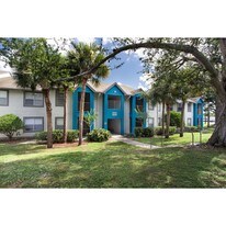 The Harbours Apartments in Melbourne, FL - Building Photo