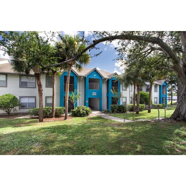 The Harbours Apartments in Melbourne, FL - Building Photo