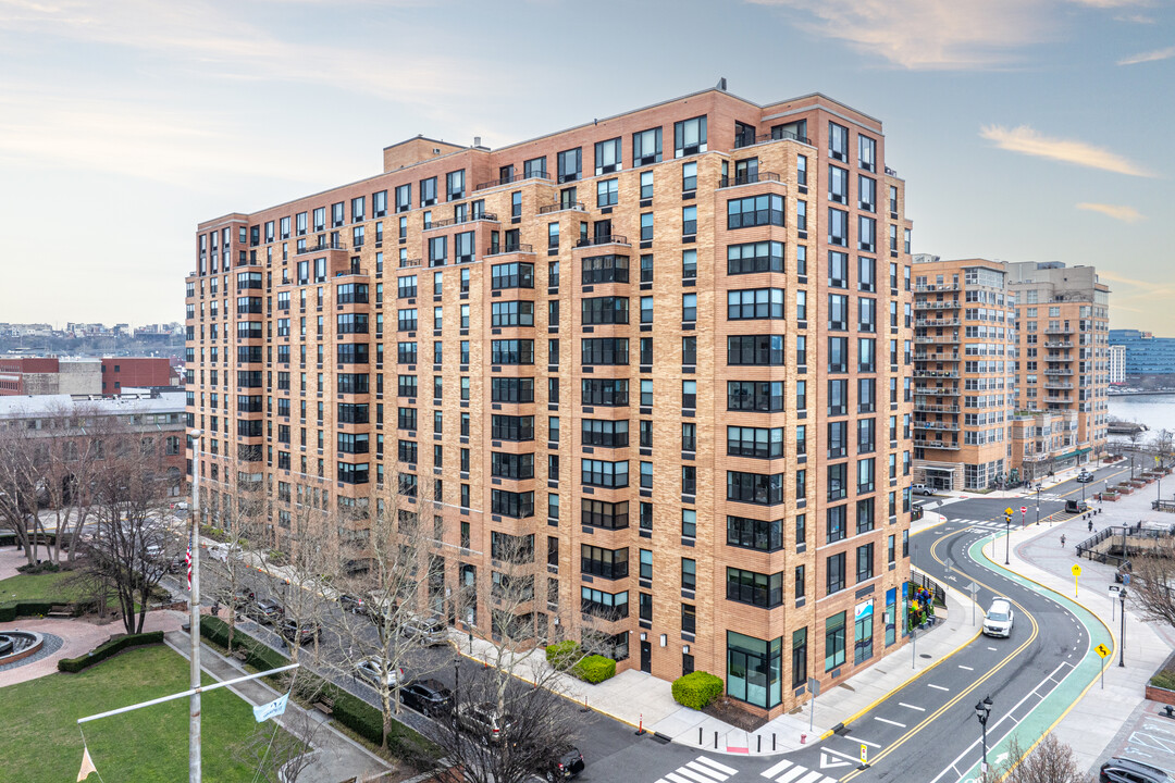 South Constitution Condos in Hoboken, NJ - Building Photo