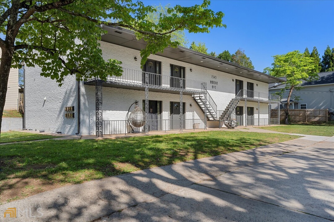 1543 Hardin Ave in Atlanta, GA - Building Photo