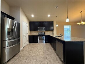 206 Anacua Loop in Manchaca, TX - Building Photo - Building Photo