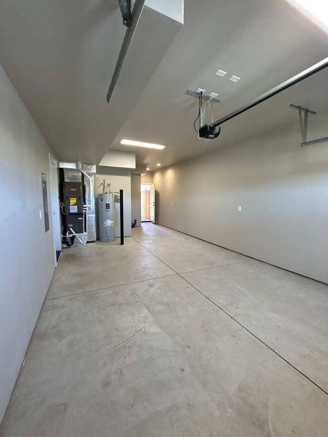 3602 SW Badger Ave in Redmond, OR - Building Photo - Building Photo