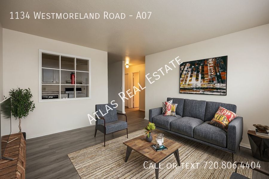 Crestmoor Apartments in Colorado Springs, CO - Building Photo