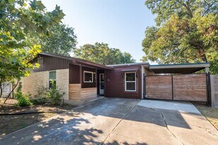 1301 Clearfield Dr in Austin, TX - Building Photo