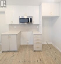 1124 Creekway Private in Ottawa, ON - Building Photo - Building Photo