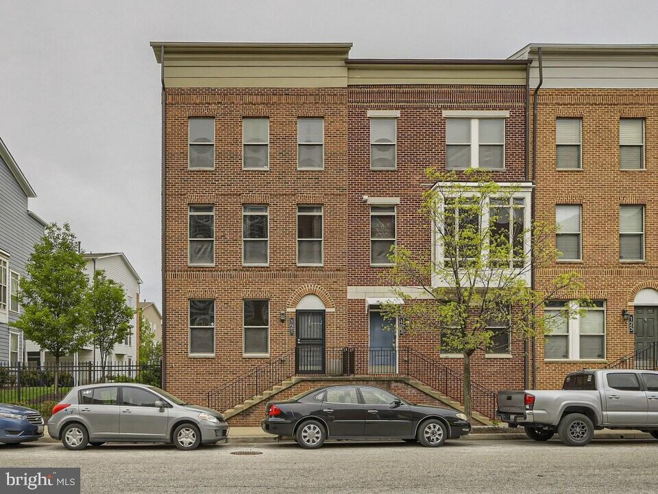 121 Albemarle St in Baltimore, MD - Building Photo