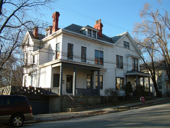 225 Gilman Ave in Cincinnati, OH - Building Photo - Building Photo