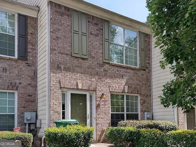 property at 2810 Parkway Cove