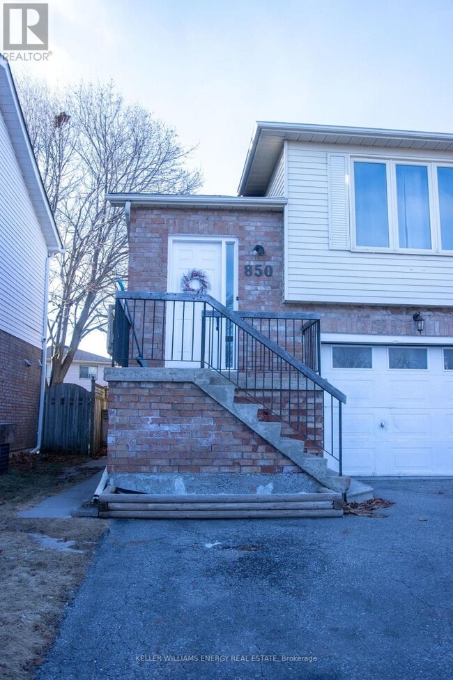 property at 850 Bennett Ct