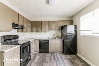 4877 Folger Dr in Columbus, OH - Building Photo - Building Photo