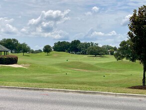 614 W Fairways View Dr in Beverly Hills, FL - Building Photo - Building Photo