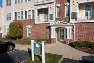 Courthouse Commons in Central Islip, NY - Building Photo - Building Photo