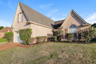 10279 Green Moss Dr S in Cordova, TN - Building Photo - Building Photo