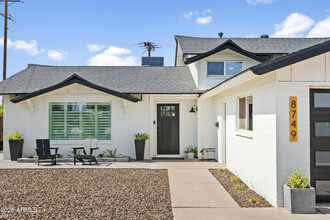 8749 E Montebello Ave in Scottsdale, AZ - Building Photo - Building Photo