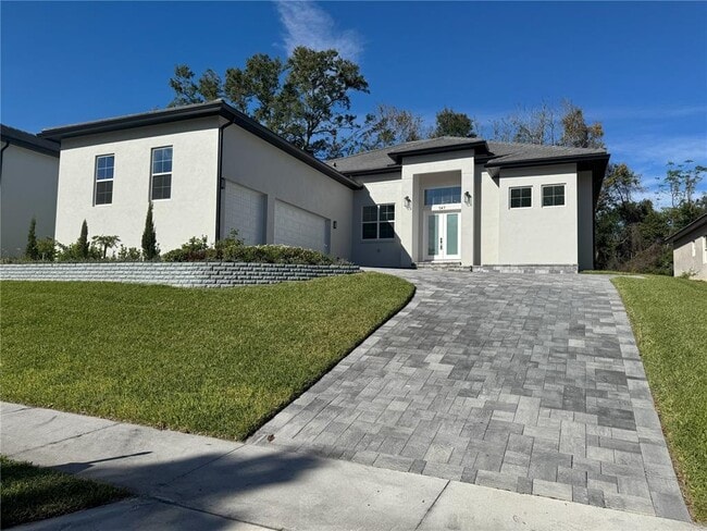 property at 547 Sanctuary Golf Pl