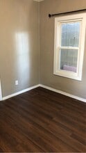 305 E Madison St in Herrin, IL - Building Photo - Building Photo