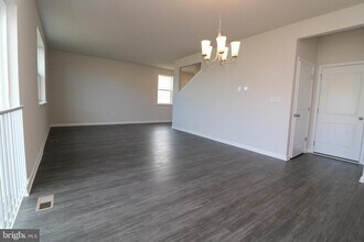 96 S Marshview Terrace in Magnolia, DE - Foto de edificio - Building Photo