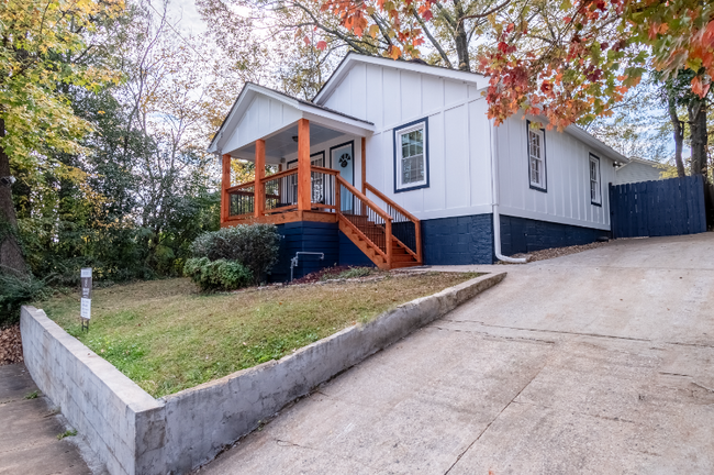 953 Garibaldi St SW in Atlanta, GA - Building Photo - Building Photo