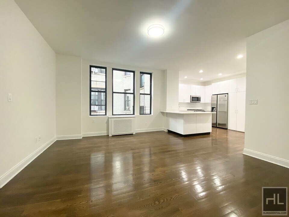 AMAZING CENTRAL PARK SOUTH 2 BED 2 BATH - in New York, NY - Building Photo