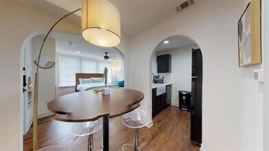 5506 Miller Ave in Dallas, TX - Building Photo - Building Photo