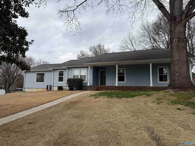 property at 1006 Wood Cir