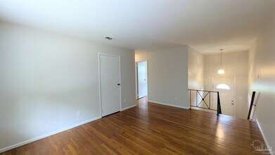 2117 Pullman Cir in Pensacola, FL - Building Photo - Building Photo