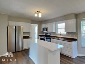 1155 Starlight Dr in Reynoldsburg, OH - Building Photo - Building Photo
